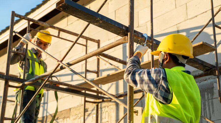 Professional fairlawn roofing services in Farmersburg, IA